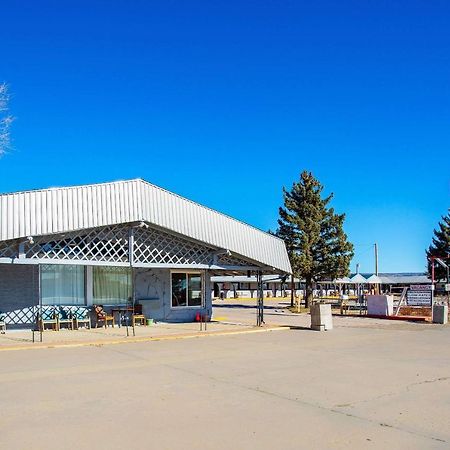 Rodeway Inn & Suites Raton Buitenkant foto