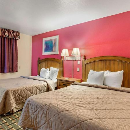 Rodeway Inn & Suites Raton Buitenkant foto